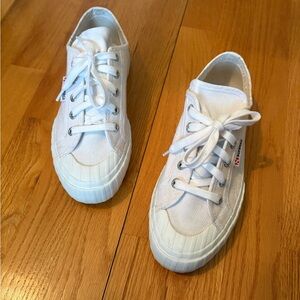 Superga Women’s Classic White Sneakers Size 6.5